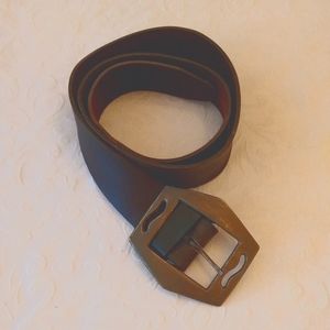 VGUC. Brown glove cowhide leather belt by Hill.